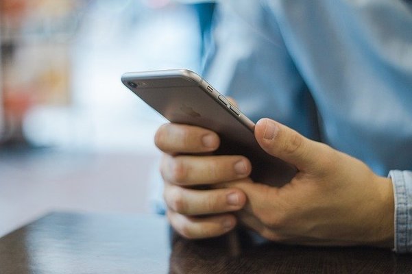 ポンポンペインとは?正しい使い方や利用シーンを紹介のイメージ